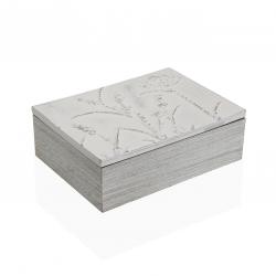 CAJA DE TE BLANCA CON DETALLE DE FLORES TALLADAS